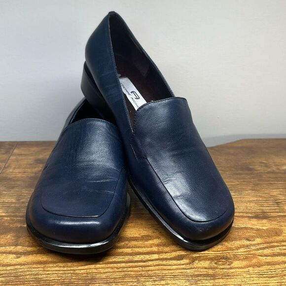 Etienne Aigner Merit Blue Leather Loafer Slip on 7.5 FLAW - Picture 1 of 10